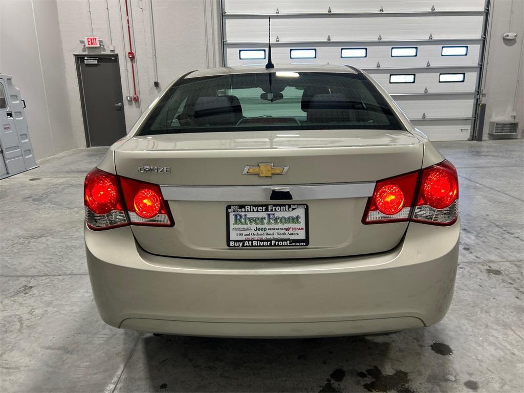 used 2014 Chevrolet Cruze car, priced at $6,650