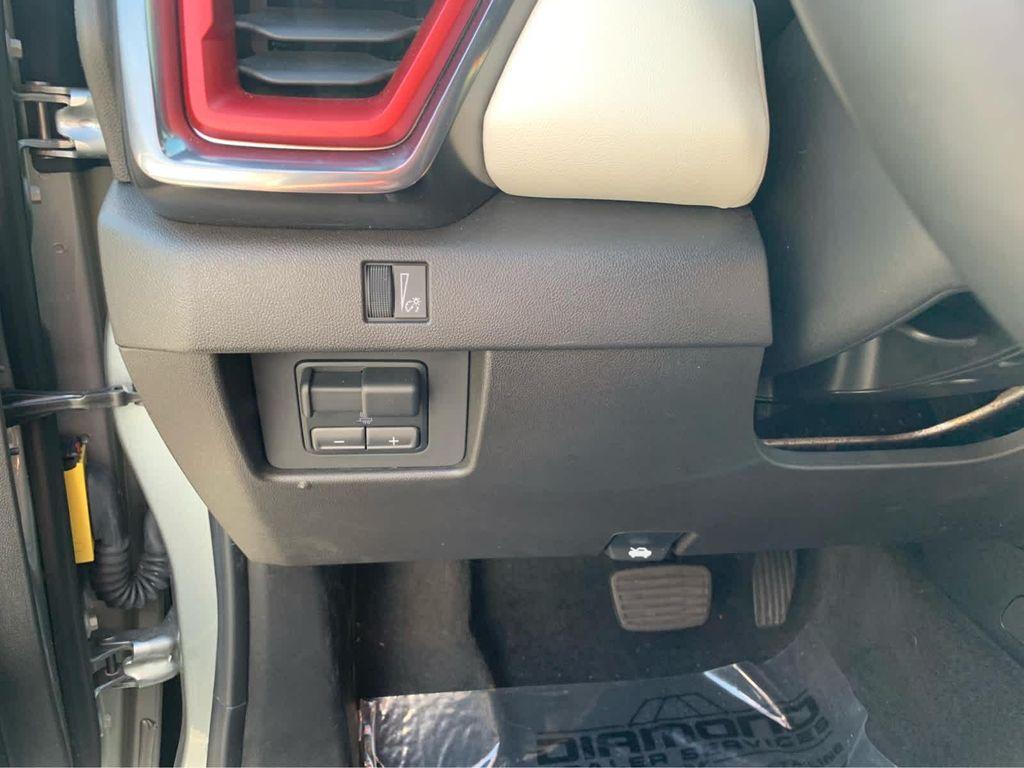 used 2024 GMC Canyon car, priced at $47,800