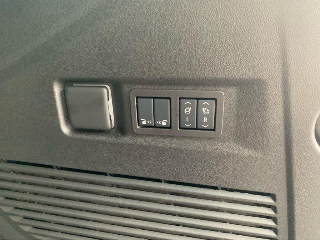used 2025 GMC Yukon car, priced at $83,990