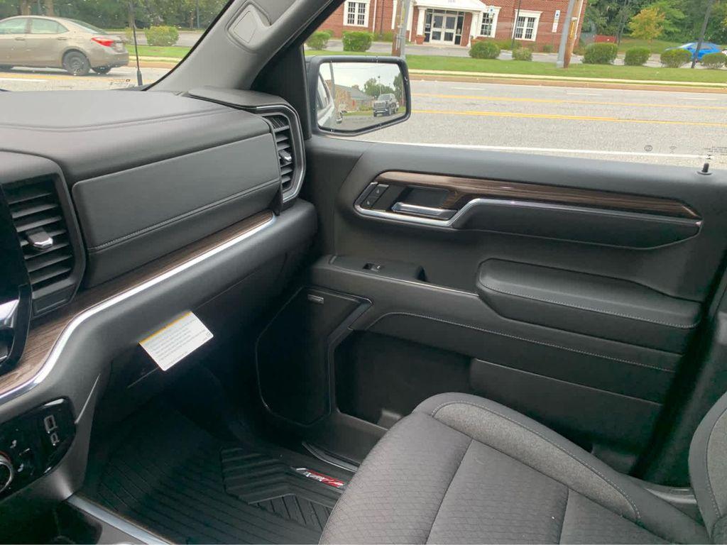 used 2024 Chevrolet Silverado 1500 car, priced at $52,229