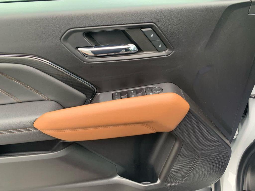 used 2023 GMC Canyon car, priced at $37,010