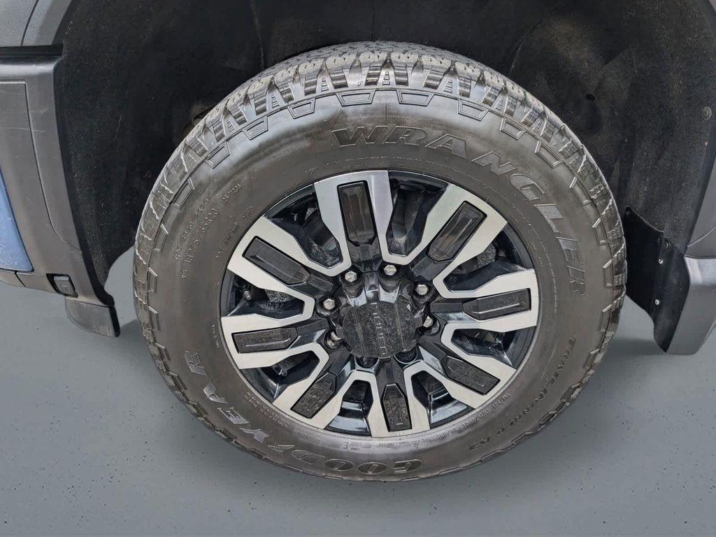 used 2024 GMC Sierra 2500 car, priced at $77,000