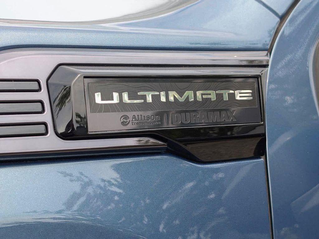 used 2024 GMC Sierra 2500 car, priced at $77,000
