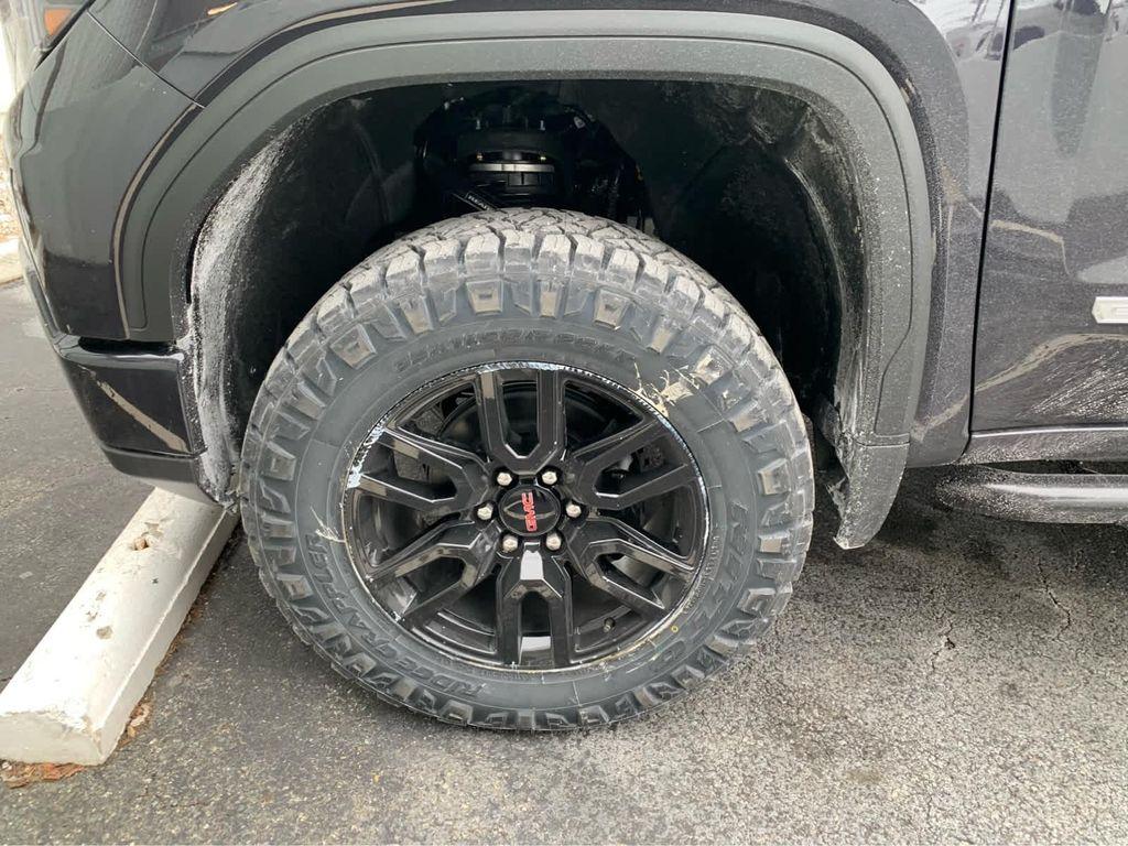 new 2025 GMC Sierra 1500 car, priced at $49,123