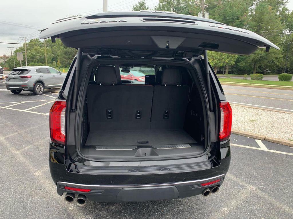 used 2024 GMC Yukon car, priced at $84,997