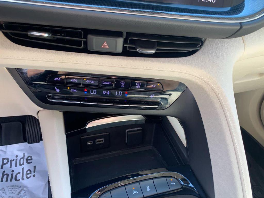 used 2022 Buick Envision car, priced at $26,995