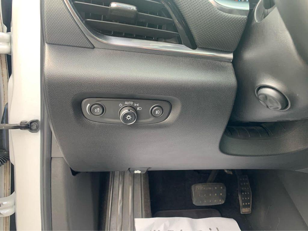 used 2018 Chevrolet Traverse car, priced at $15,308