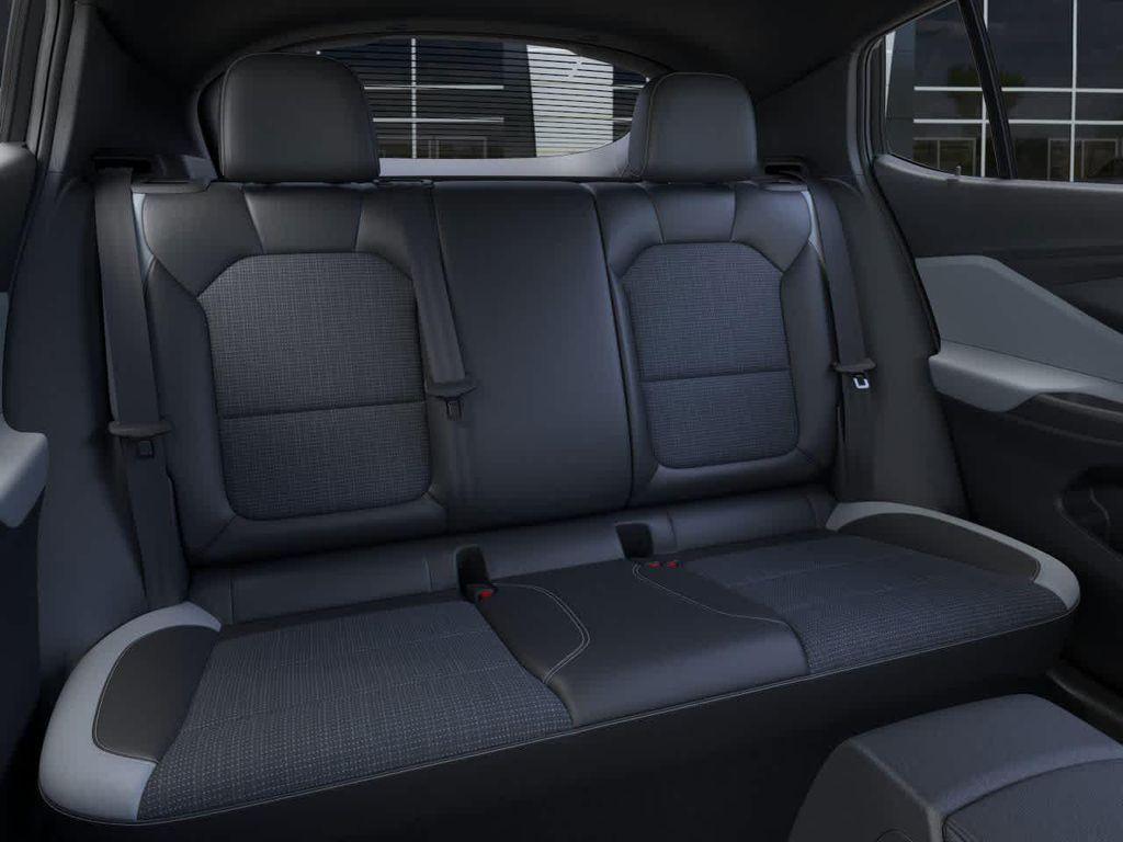 new 2025 Buick Envista car, priced at $25,994