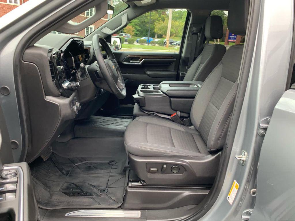 used 2024 Chevrolet Silverado 1500 car, priced at $45,888