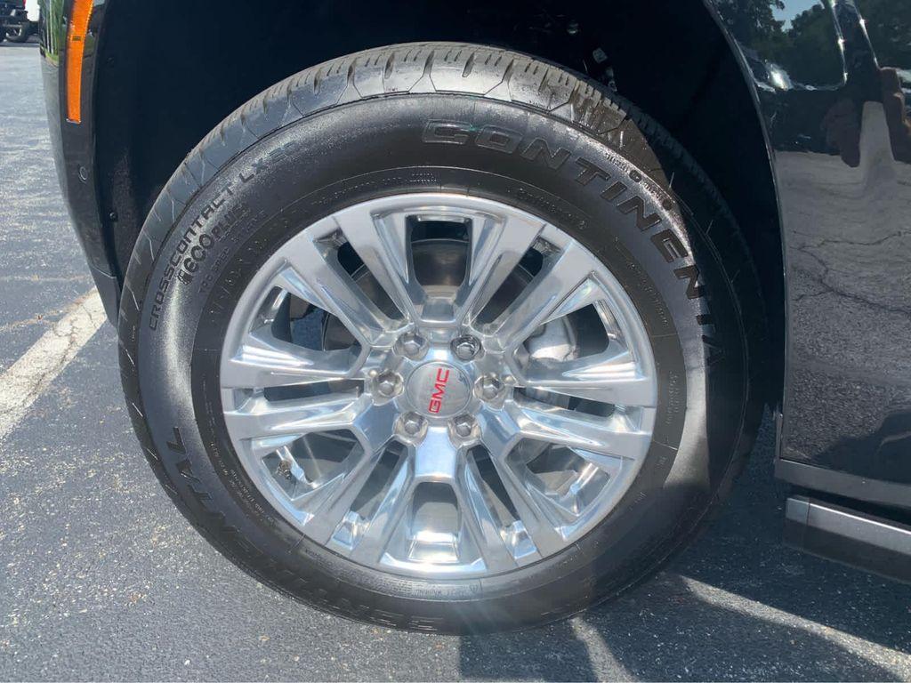 used 2025 GMC Yukon XL car, priced at $87,297