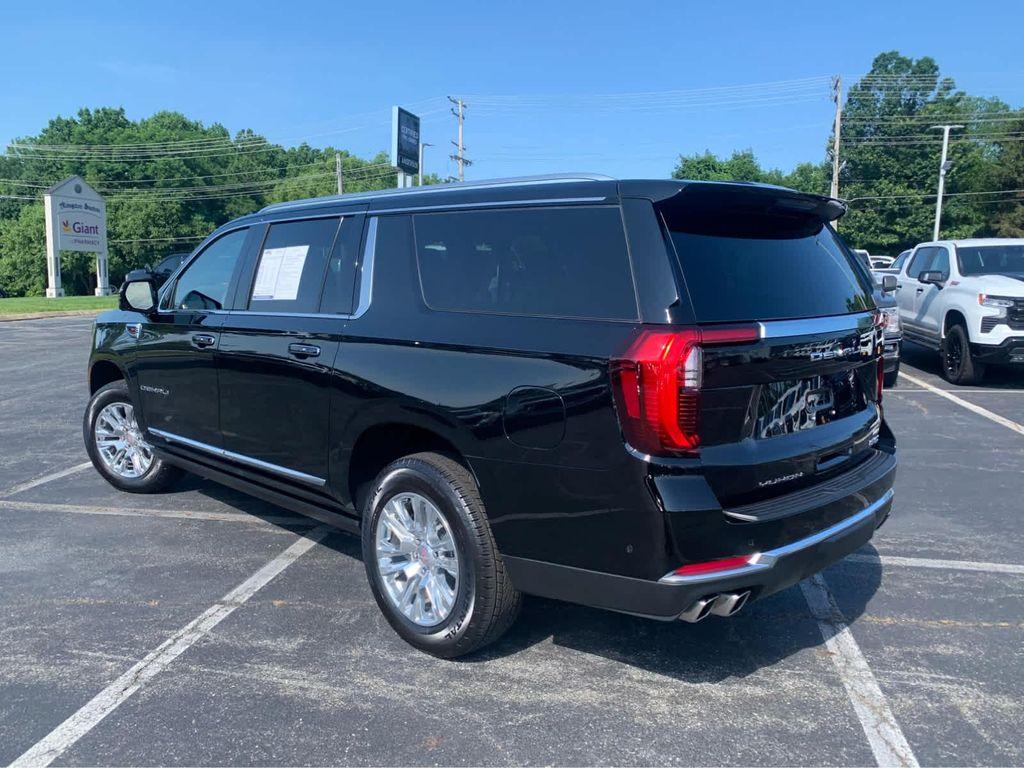 used 2025 GMC Yukon XL car, priced at $87,297