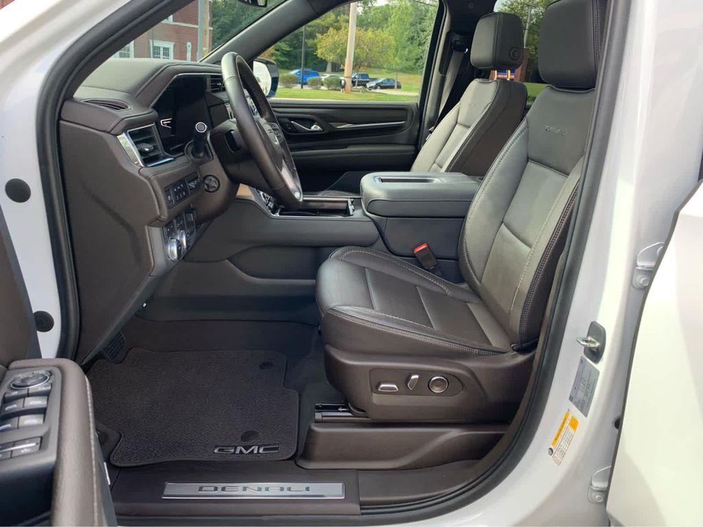 used 2023 GMC Yukon car, priced at $68,043