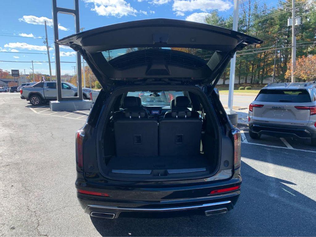 used 2020 Cadillac XT6 car, priced at $22,907