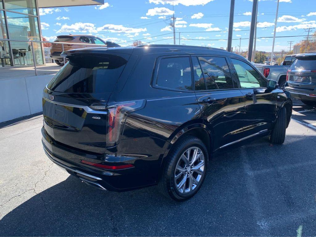 used 2020 Cadillac XT6 car, priced at $22,907