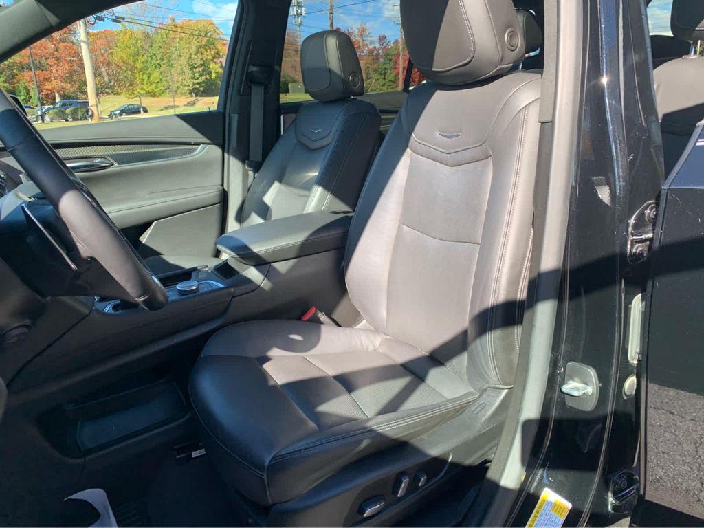 used 2020 Cadillac XT6 car, priced at $22,907