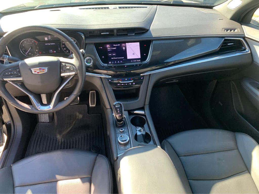 used 2020 Cadillac XT6 car, priced at $22,907