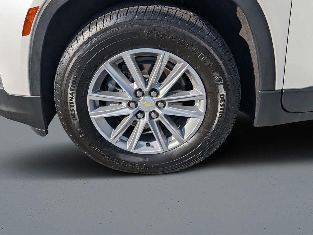 used 2022 Chevrolet Traverse car, priced at $27,534