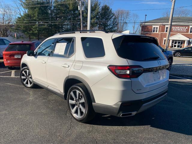 used 2024 Honda Pilot car, priced at $42,997