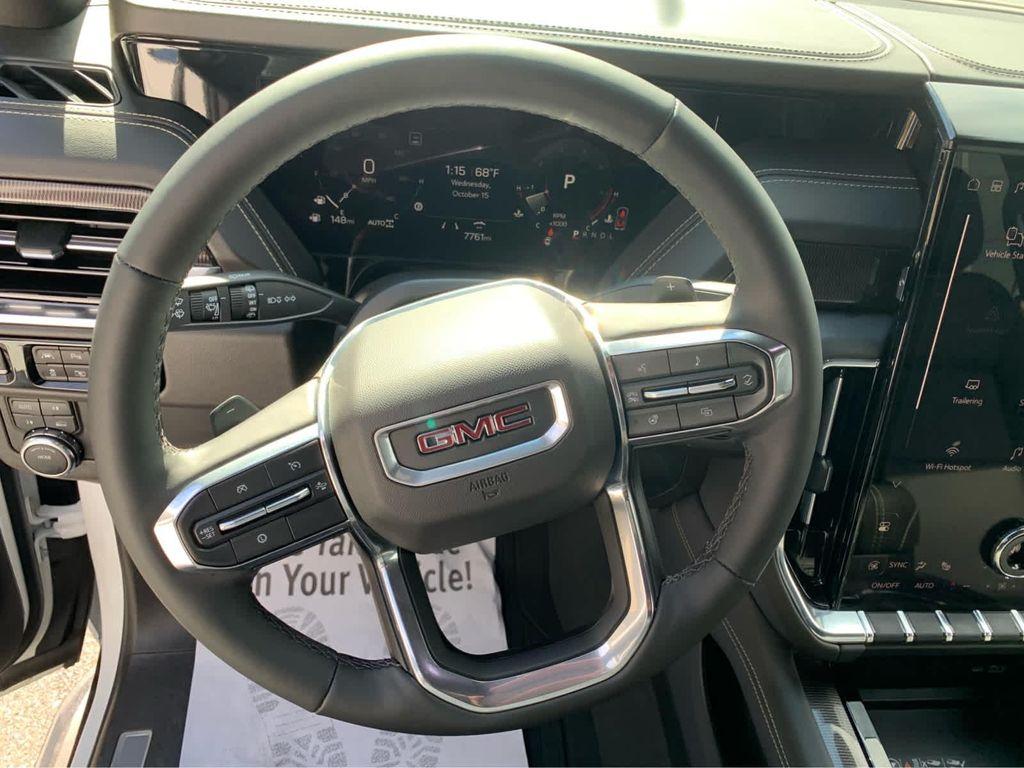 used 2025 GMC Yukon car, priced at $70,997