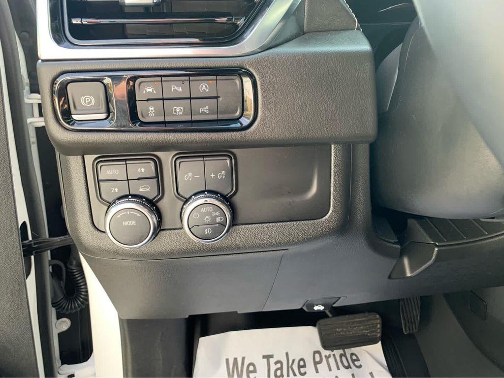 used 2025 GMC Yukon car, priced at $70,997