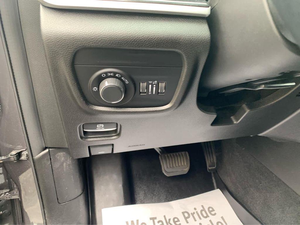 used 2022 Jeep Grand Cherokee car, priced at $28,534