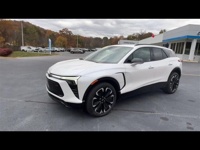 new 2025 Chevrolet Blazer EV car