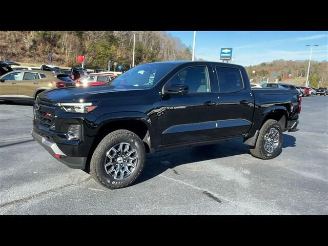 new 2024 Chevrolet Colorado car, priced at $45,700