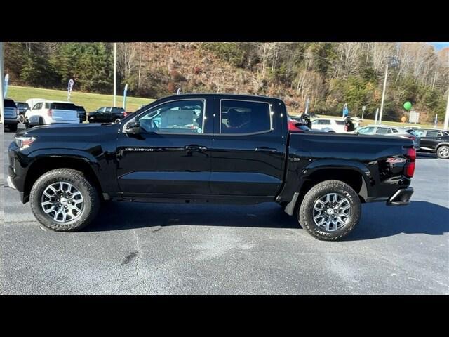 new 2024 Chevrolet Colorado car, priced at $45,700