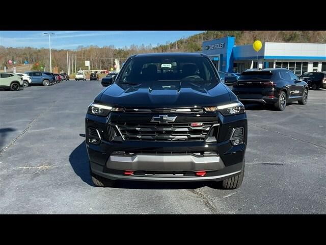 new 2024 Chevrolet Colorado car, priced at $45,700