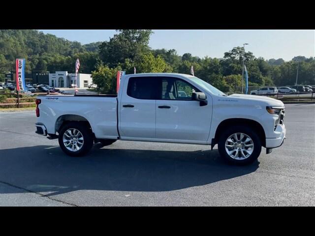 new 2024 Chevrolet Silverado 1500 car, priced at $44,430