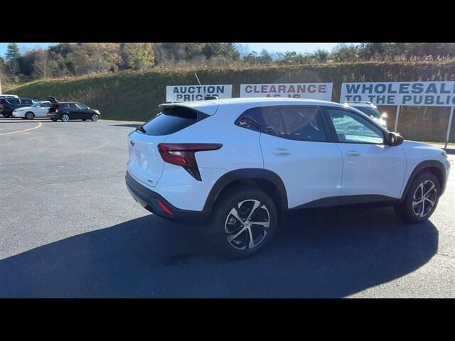 new 2024 Chevrolet Trax car, priced at $22,952