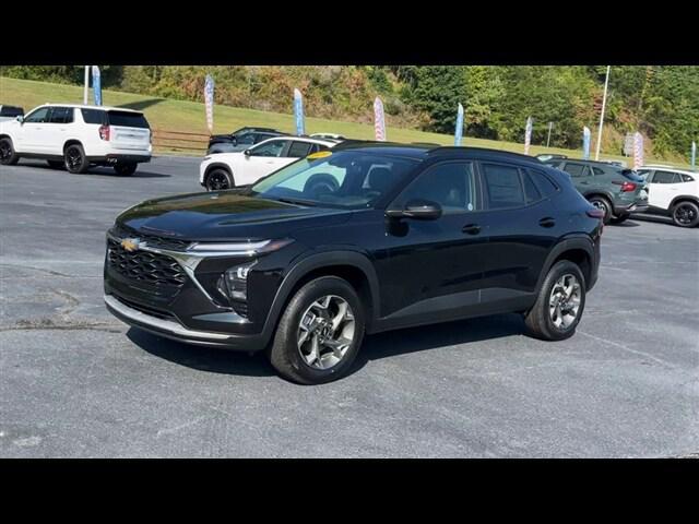 new 2025 Chevrolet Trax car, priced at $24,647