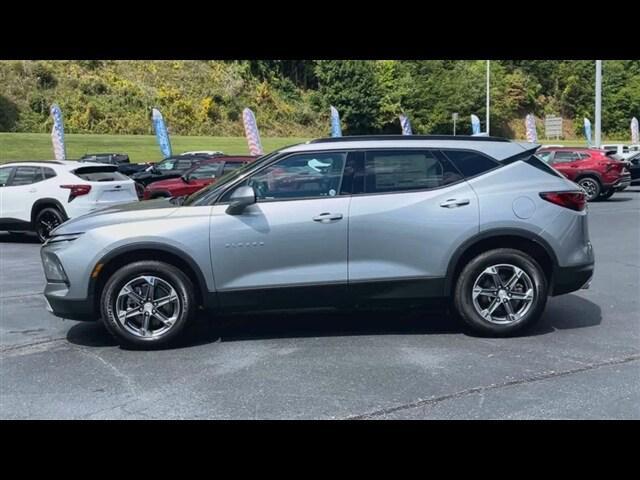 new 2024 Chevrolet Blazer car, priced at $37,985