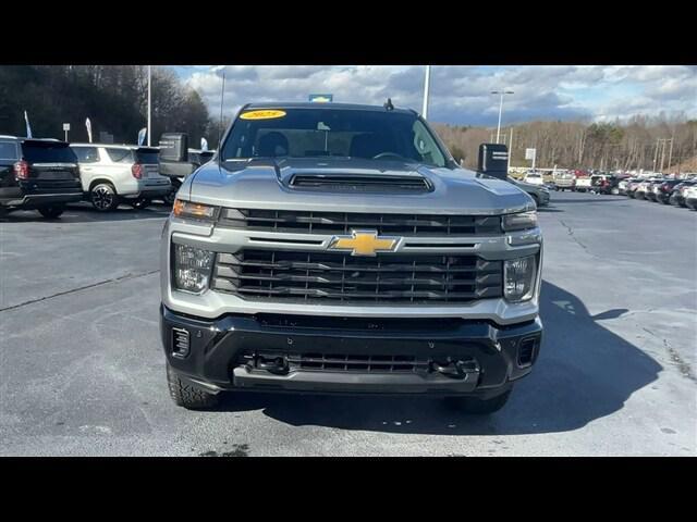 new 2025 Chevrolet Silverado 2500 car, priced at $58,270