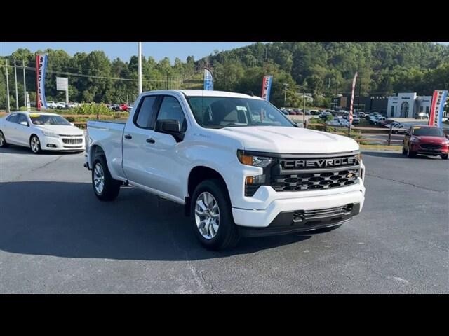 new 2024 Chevrolet Silverado 1500 car, priced at $44,274