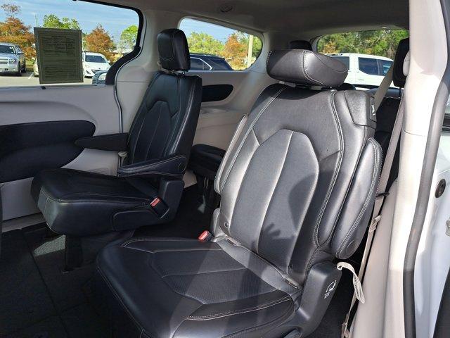 used 2024 Chrysler Pacifica car, priced at $27,878