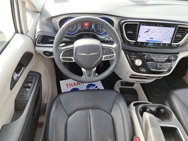 used 2024 Chrysler Pacifica car, priced at $27,878