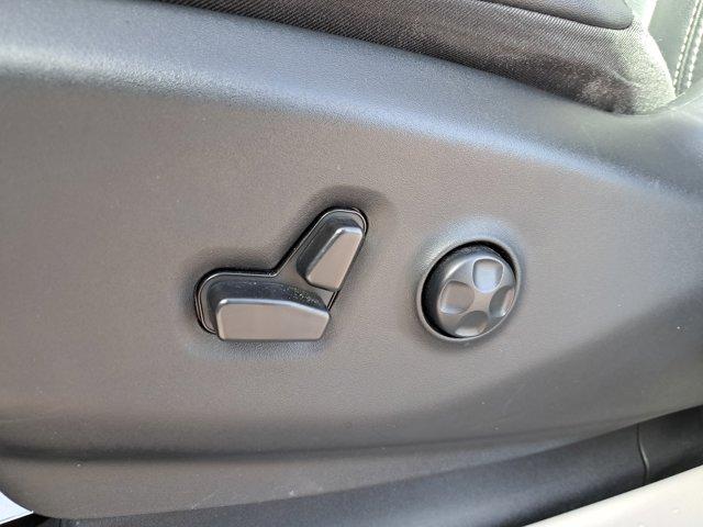 used 2024 Chrysler Pacifica car, priced at $27,878