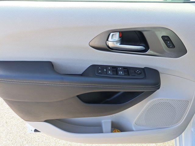 used 2024 Chrysler Pacifica car, priced at $27,878