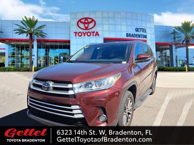 used 2019 Toyota Highlander car, priced at $18,628