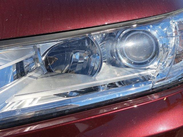 used 2019 Toyota Highlander car, priced at $18,628