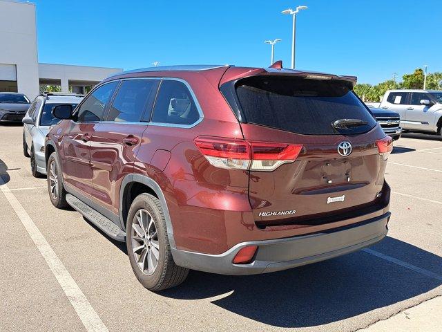 used 2019 Toyota Highlander car, priced at $18,628