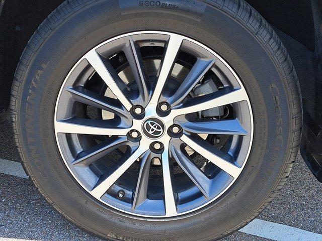 used 2018 Toyota Highlander car, priced at $21,474