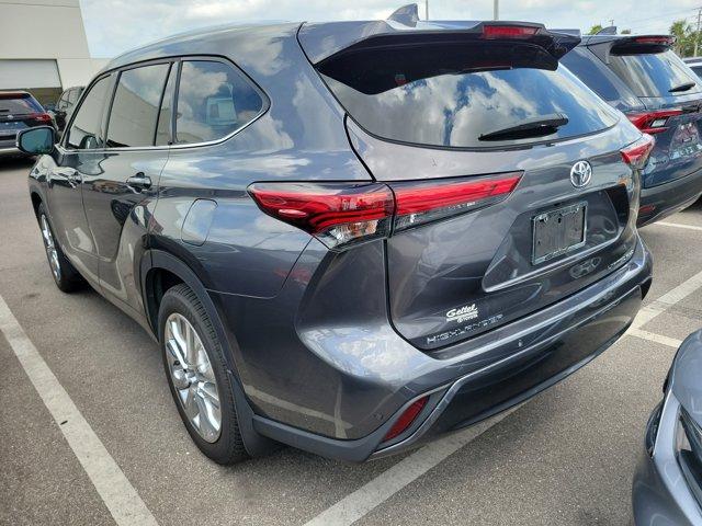 used 2020 Toyota Highlander car