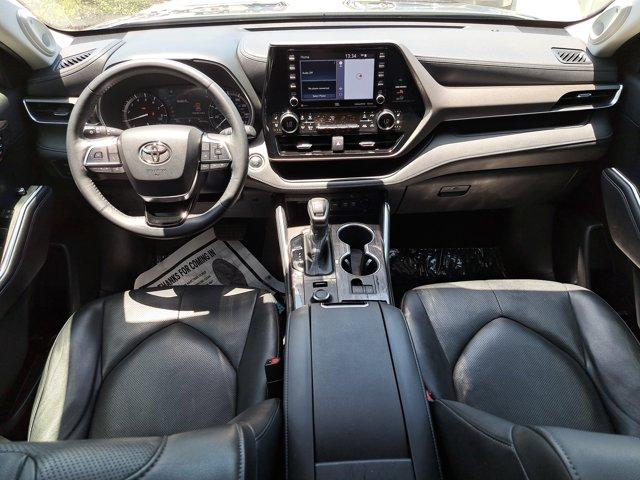 used 2020 Toyota Highlander car, priced at $29,204
