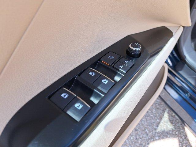 used 2019 Toyota Camry Hybrid car, priced at $21,300