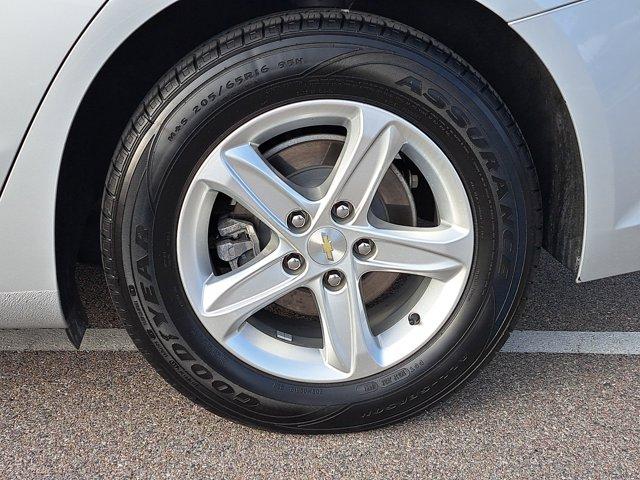 used 2020 Chevrolet Malibu car, priced at $14,065