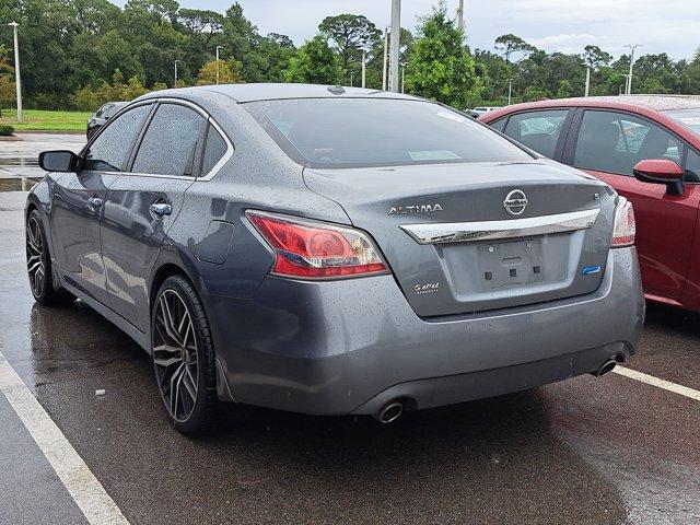 used 2014 Nissan Altima car