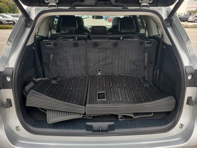 used 2022 Toyota Highlander car, priced at $32,953