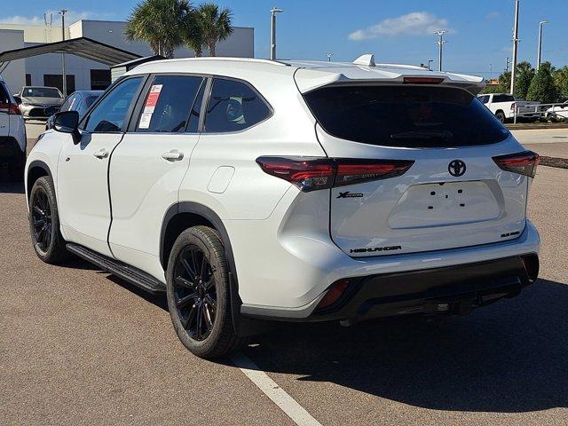 new 2026 Toyota Highlander car, priced at $53,538